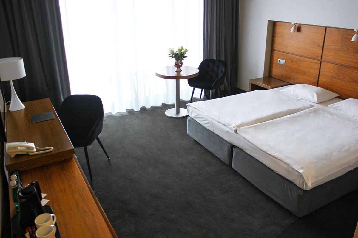 Willa Port Острода Екстериор снимка A room at the hotel