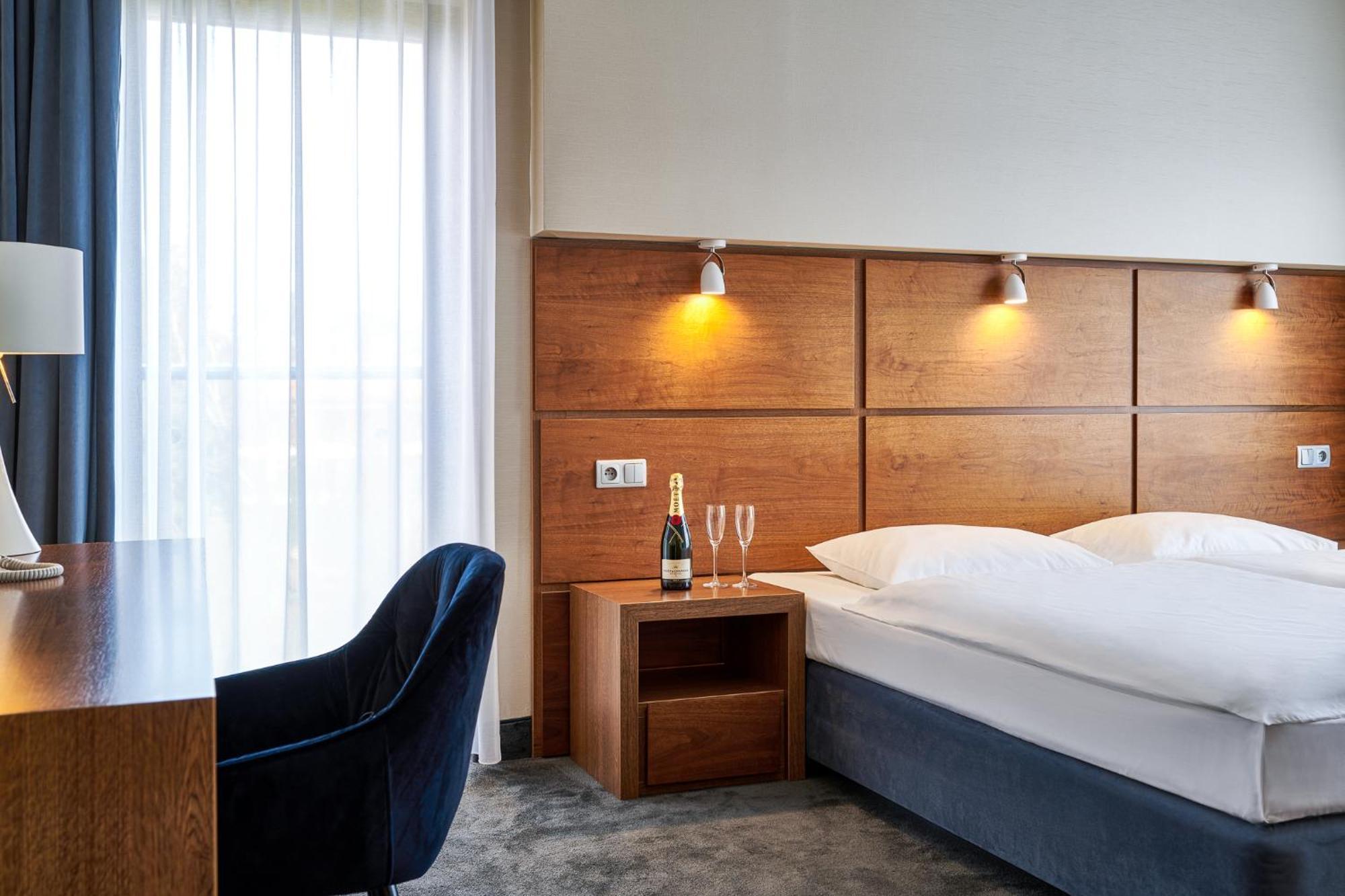 Willa Port Острода Екстериор снимка A room at the hotel